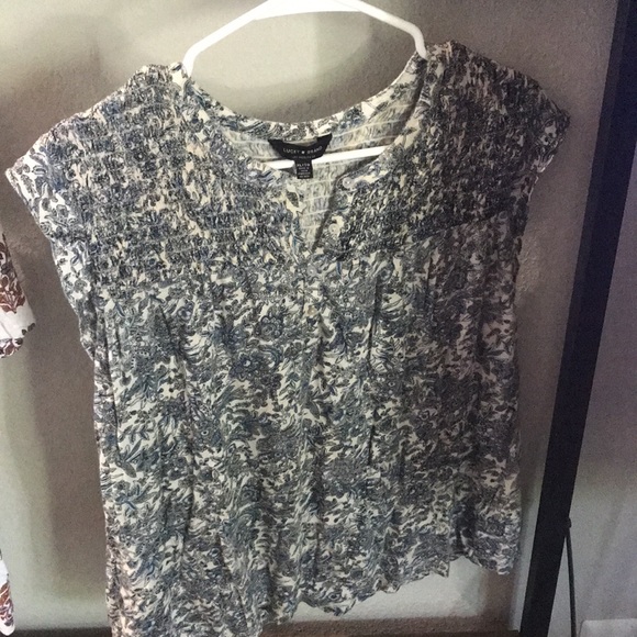 Set of 2 Lucky Brand Tees - Picture 4 of 6